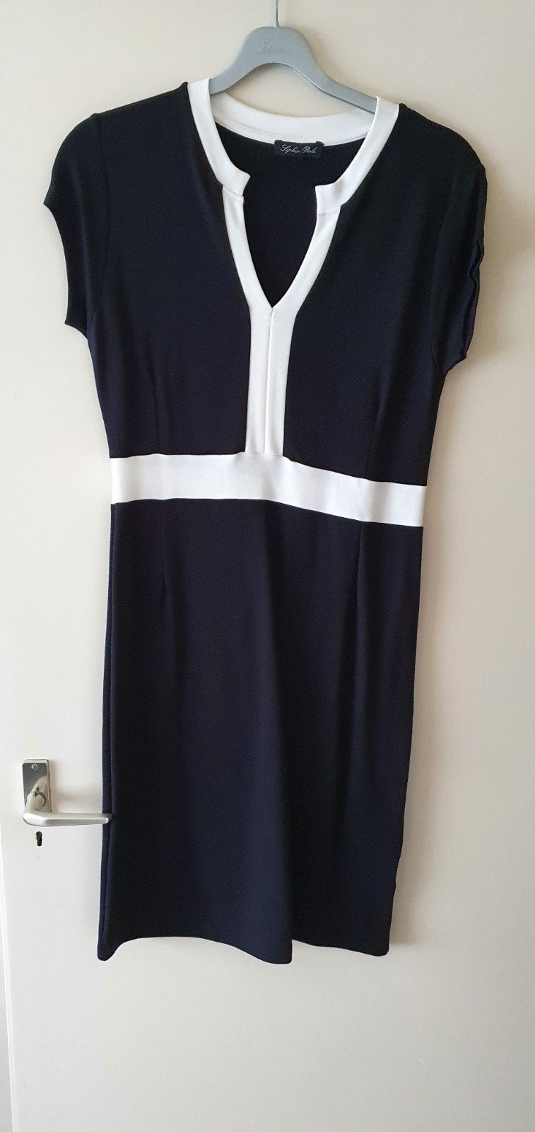 PERLA NERA ZWARTE JURK MET ECRU DETAILSSTRETCH MAAT L, Perla Nera, Zwart, Maat 42/44 (L), Nieuw