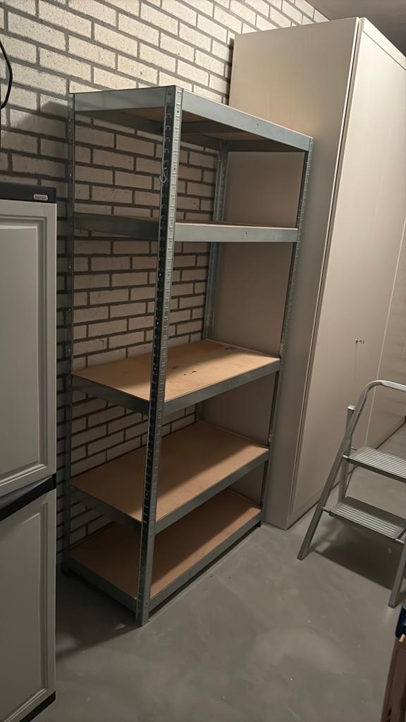 Stellingkast handig in schuur garage hobbyruimte, Ophalen of Verzenden, Zo goed als nieuw