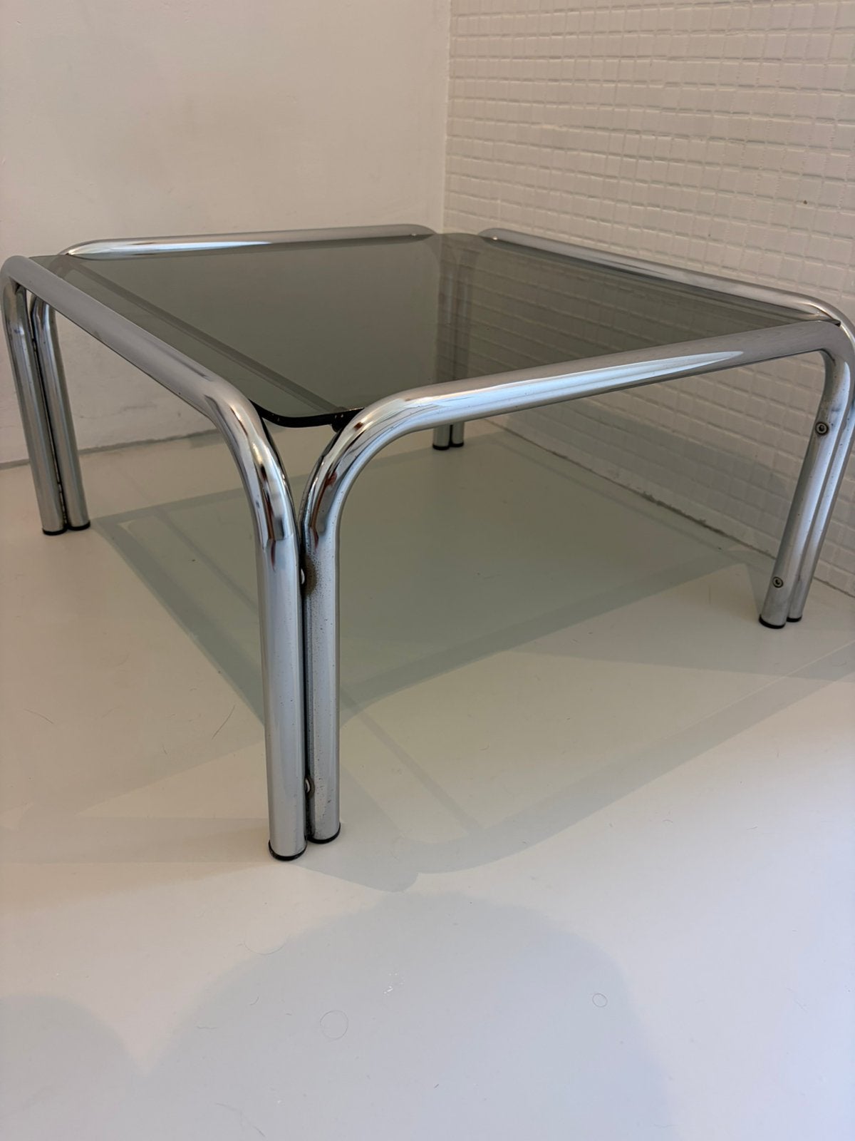 Vintage Space Age salontafel | chroom & rookglas | jaren 70, Ophalen, Zo goed als nieuw, Rechthoekig