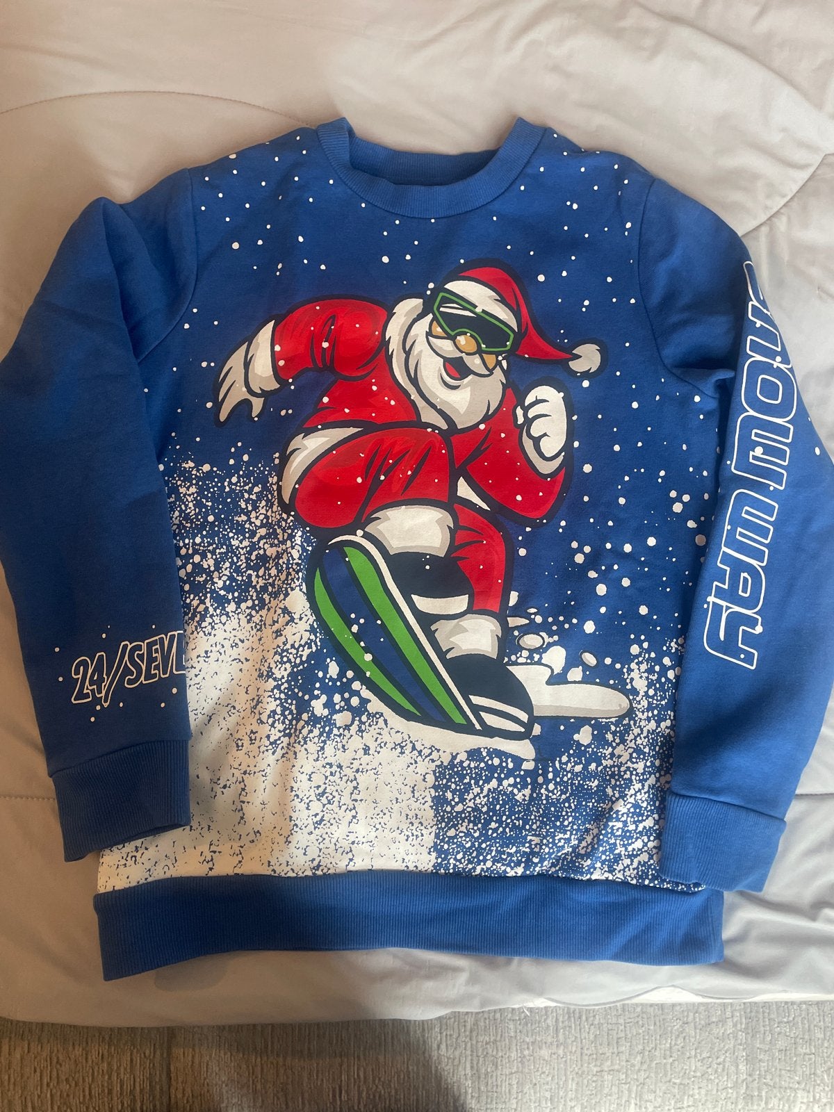 Blauwe Kersttrui met Snowboardende Kerstman - Maat 134, Ophalen of Verzenden, Zo goed als nieuw, Jongen of Meisje, Trui of Vest