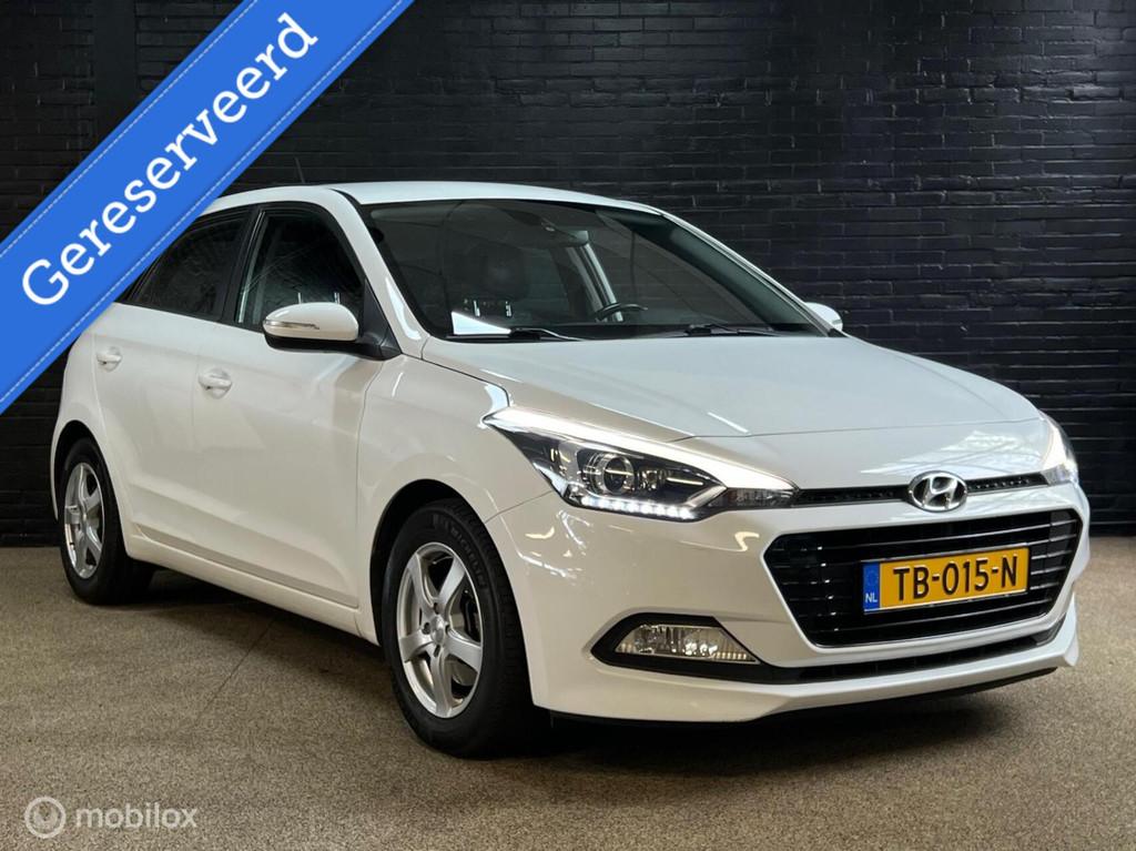 Hyundai i20 1.0 T-GDI Comfort CRUISE CAMERA 101PK NAP, Voorwielaandrijving, 450 kg, Euro 6, Origineel Nederlands