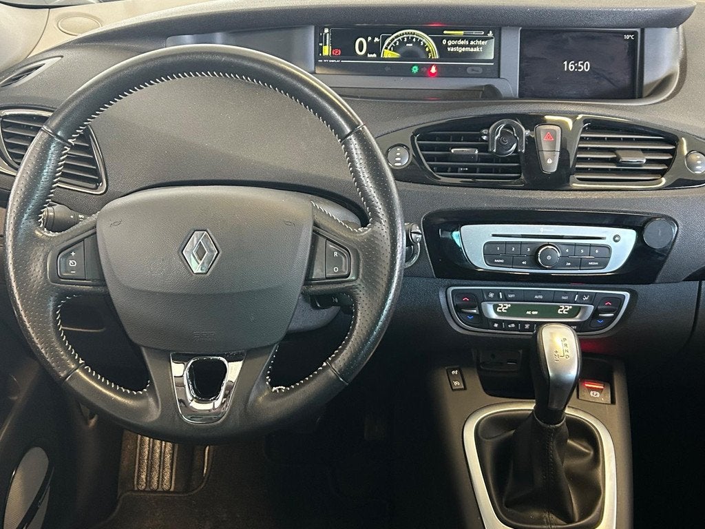 Renault Megane Scénic 2.0 Bose|AUTOMAAT|1E EIG|NAP|PARK SEN, Auto's, Renault, Euro 5, Gebruikt, 4 cilinders, Bruin