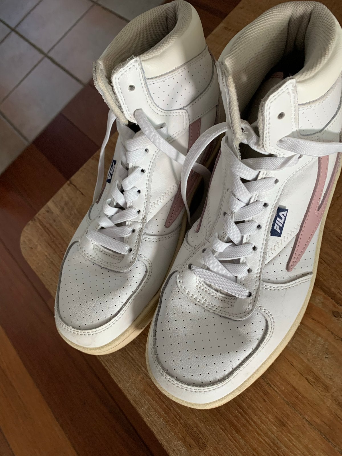 Fila sneakers wit met roze mt 38, Wit, Ophalen of Verzenden, Sneakers of Gympen, Gedragen