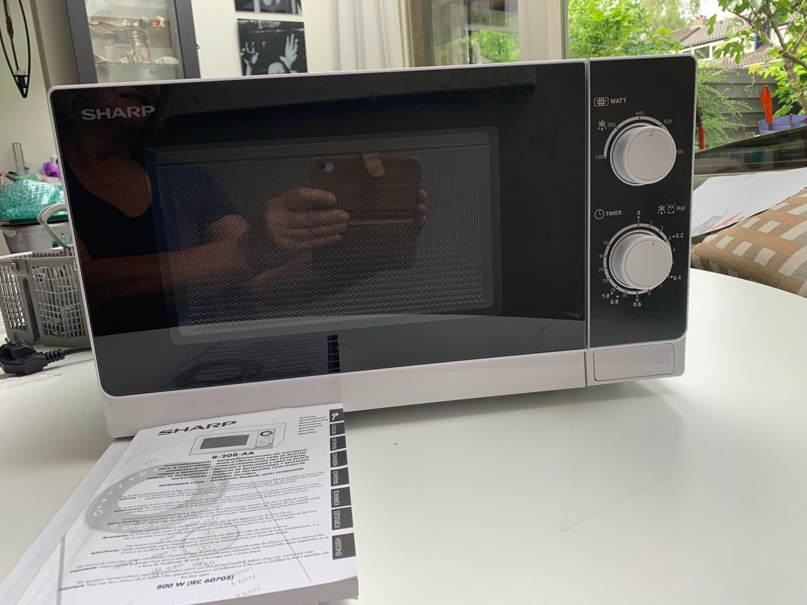 Sharp Magnetron R-208-AA - Zo goed als nieuw, Ophalen, Draaiplateau, Magnetron, Zo goed als nieuw