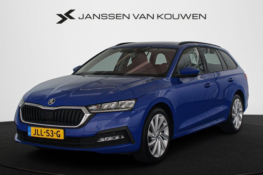 Skoda Octavia Combi 1.4 TSI iV PHEV Business Edition SOH 95%, Stof, Gebruikt, Euro 6, 4 cilinders
