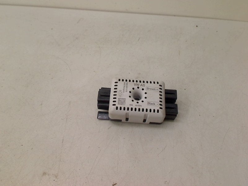 Ontstoringsfilter golf 7 Volkswagen Golf VII (AUA) 5q0035570, Auto-onderdelen, Gebruikt, Volkswagen, Volkswagen AG, Kundenbetreuung@volkswagen.de