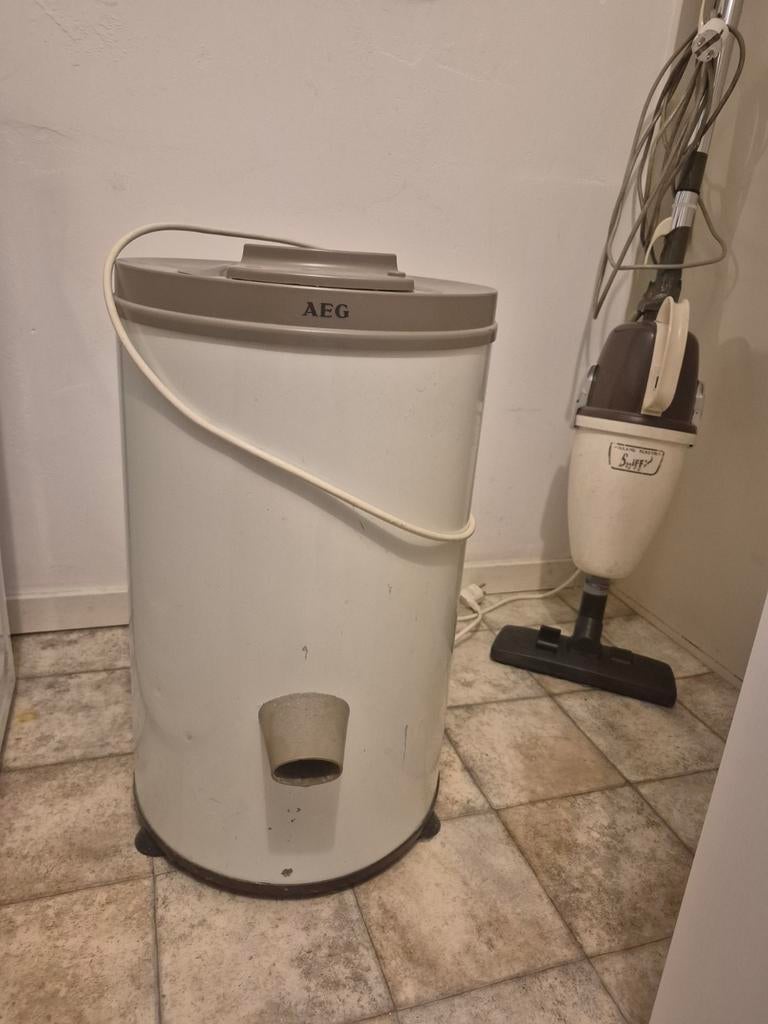 AEG Centrifuge - Vintage en Functioneel, Witgoed en Apparatuur, Ophalen, 4 tot 6 kg, Bovenlader, 85 tot 90 cm