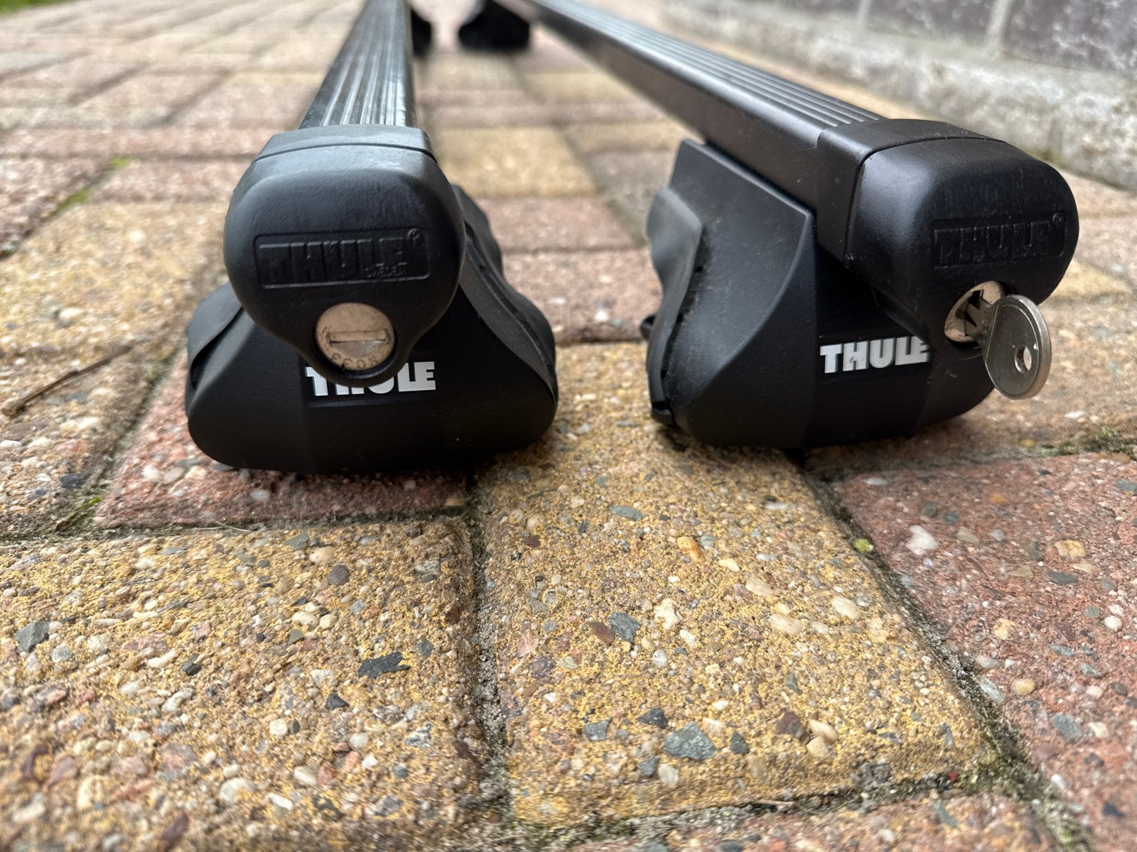 Thule Imperiaal voor open dakrail, afsluitbaar, 113 cm, Auto diversen, Ophalen, Gebruikt