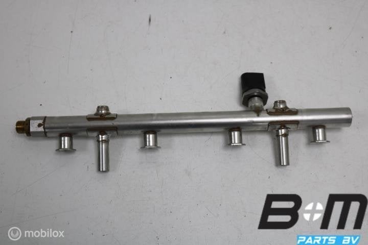 Brandstofrail VW Arteon 2.0 TFSI CJX 06K133317G, Gebruikt