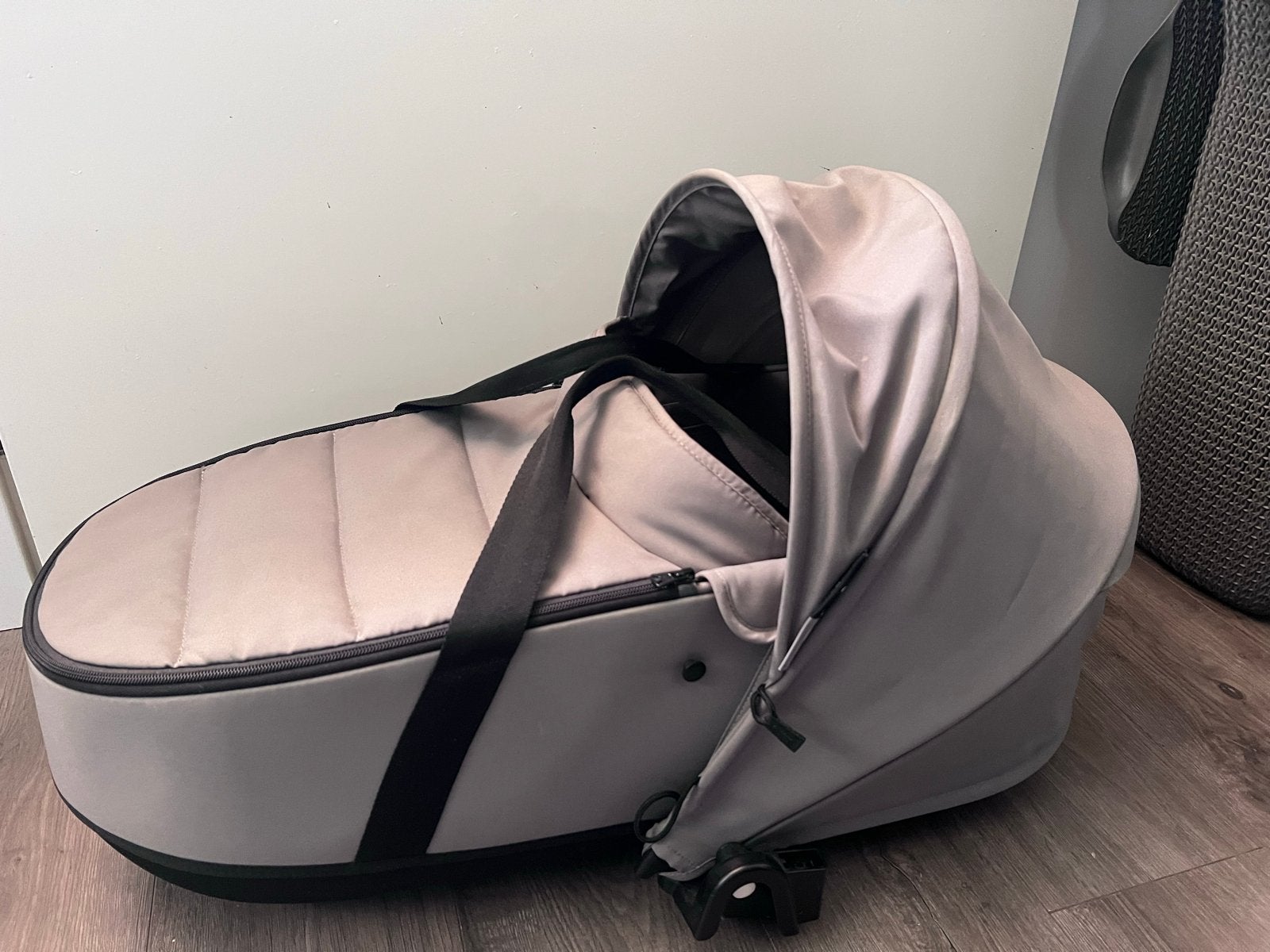 YOYO reiswieg met adapters - Grijs - ZGAN, Zo goed als nieuw, Met reiswieg, Ophalen, Kinderwagen