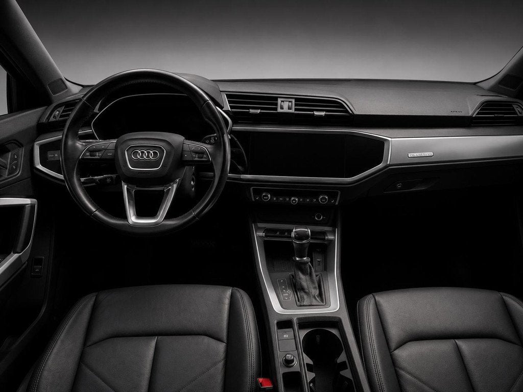 Audi Q3 35 TFSI Panorama|Vol Leder Audi Q3 35 TFSI Pro Line, Auto's, Audi, 4 cilinders, Zwart, Leder, Bedrijf