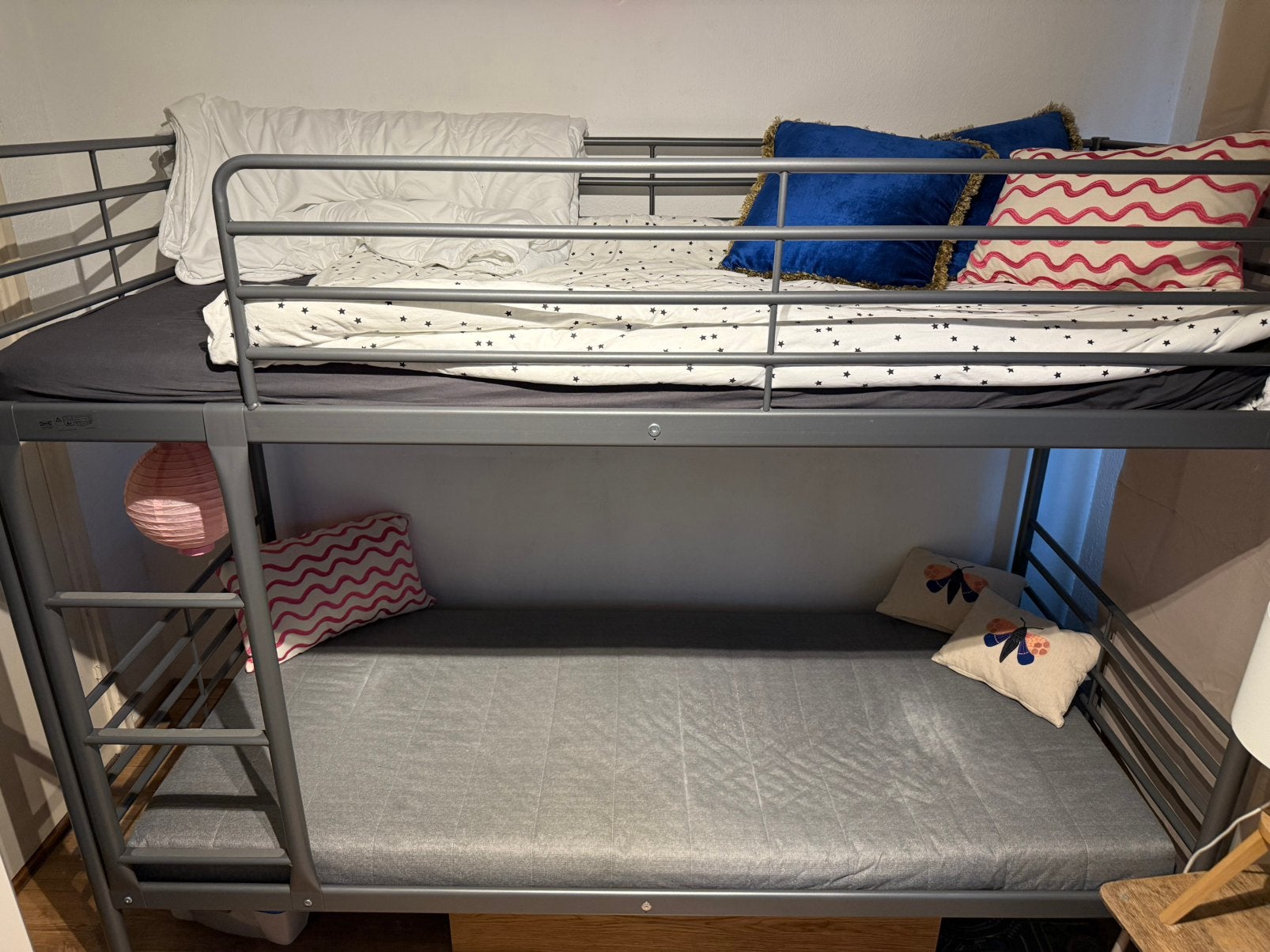 Ikea svärta ijzeren metalen stapelbed. Inclusief matrassen., Ophalen, Ikea, 90 cm, Ikea