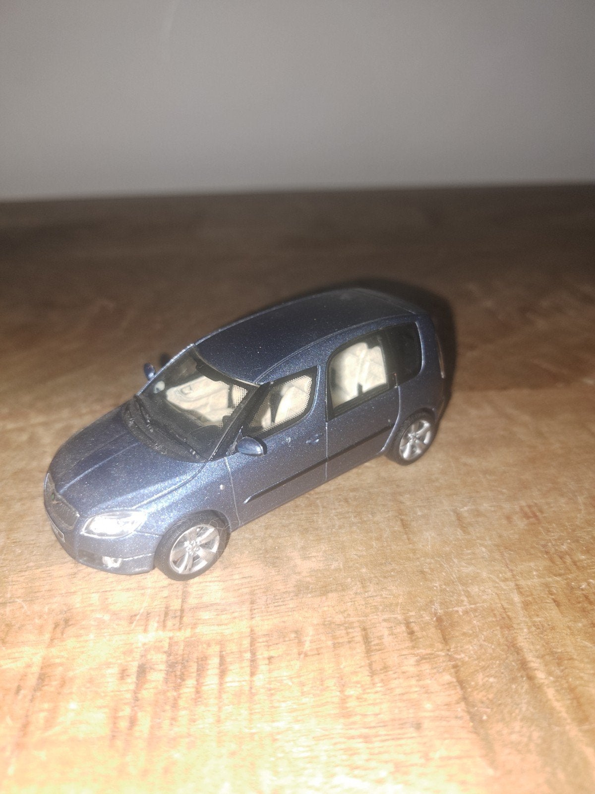Hongwell model skoda roomster, Hobby en Vrije tijd, Gebruikt, Auto, Ophalen of Verzenden, N.b