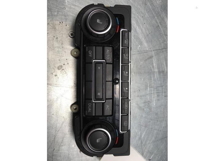 Kachel Bedieningspaneel van een Volkswagen Golf, Gebruikt, -, Volkswagen, -