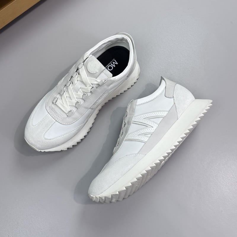 Moncler Witte Sneakers - Maat 42, Ophalen of Verzenden, Nieuw, Wit