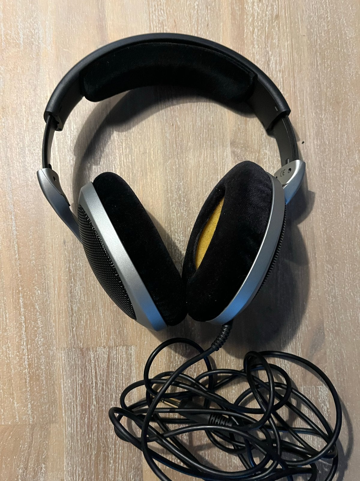Sennheiser HD555 Over-ear Koptelefoon - Uitstekende Staat, Gebruikt, Sennheiser, Ophalen of Verzenden, Over-ear