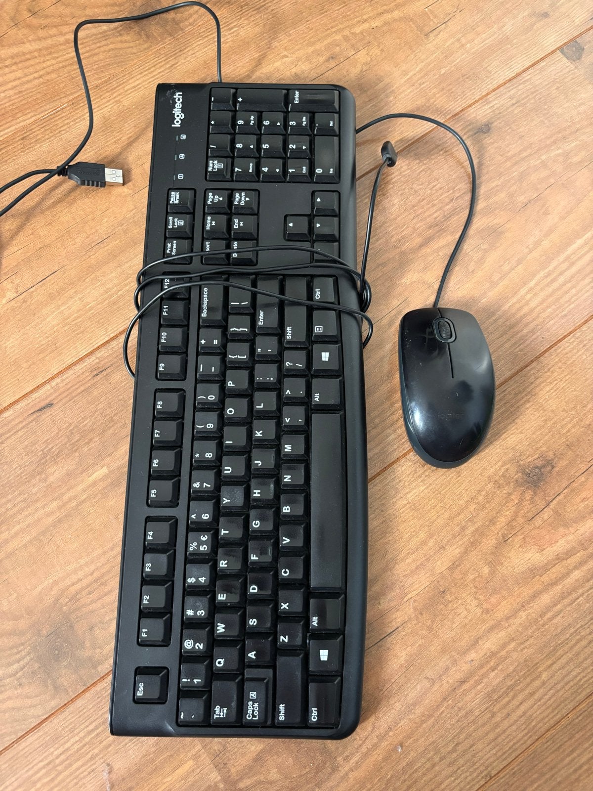 Logitech bedraad toetsenbord en muis-set, Ophalen, Gebruikt, Bedraad