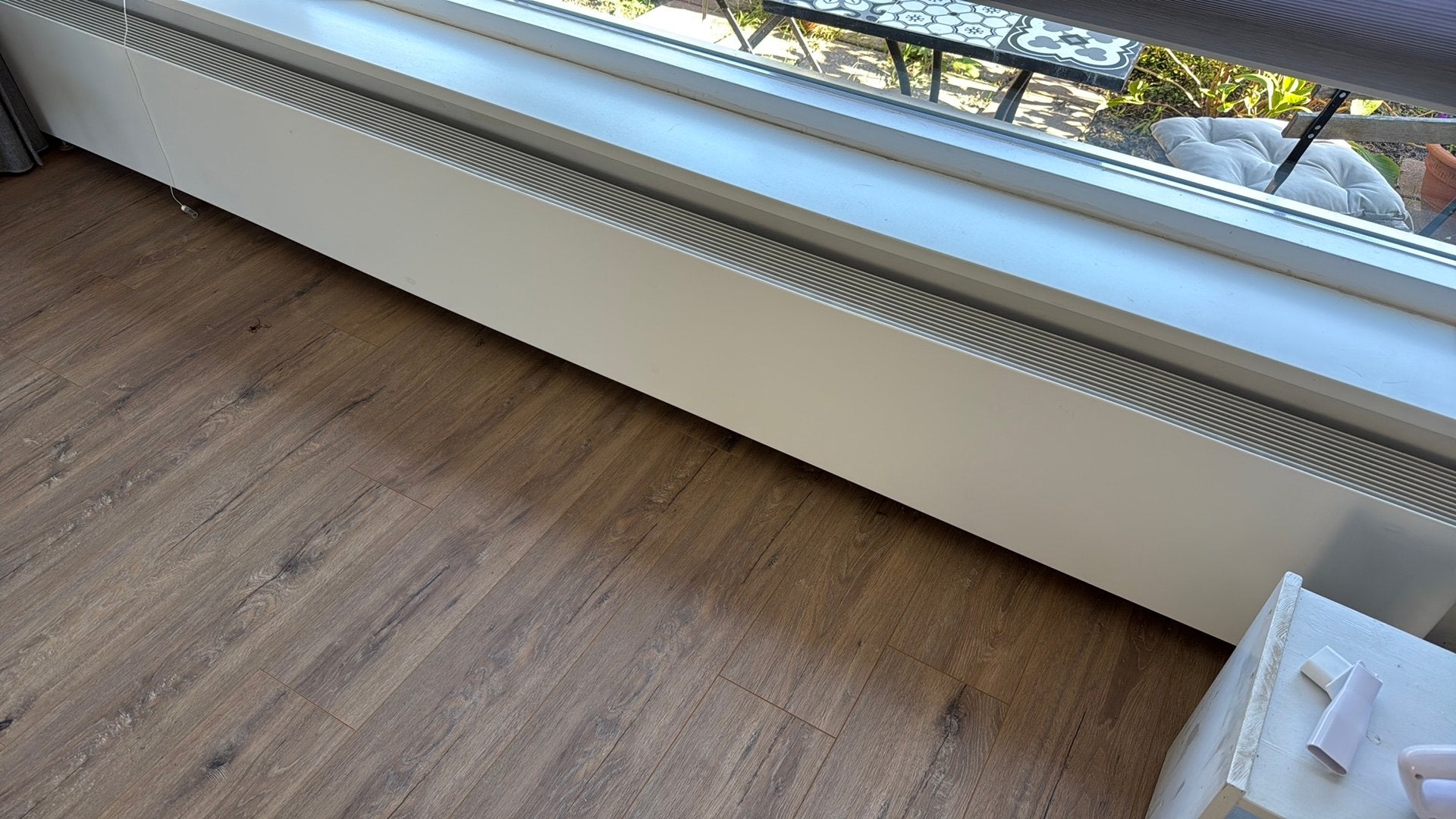 2x Sentimo radiatorbekleding wit 305 cm & 190 cm, Doe-het-zelf en Verbouw, 30 tot 80 cm, Radiator, 150 cm of meer, Ophalen of Verzenden