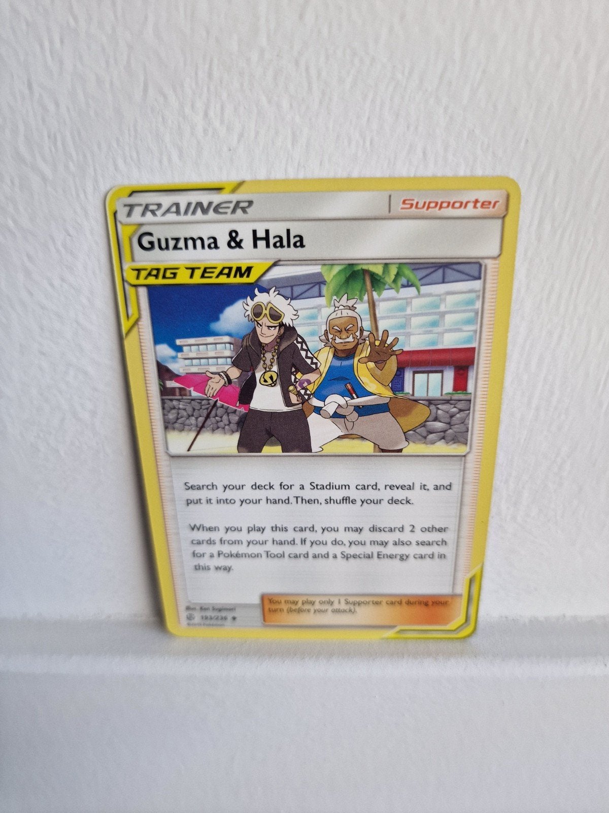 Pokemon Kaart Guzma & Hala TAG TEAM Supporter, Ophalen of Verzenden, Zo goed als nieuw, Losse kaart