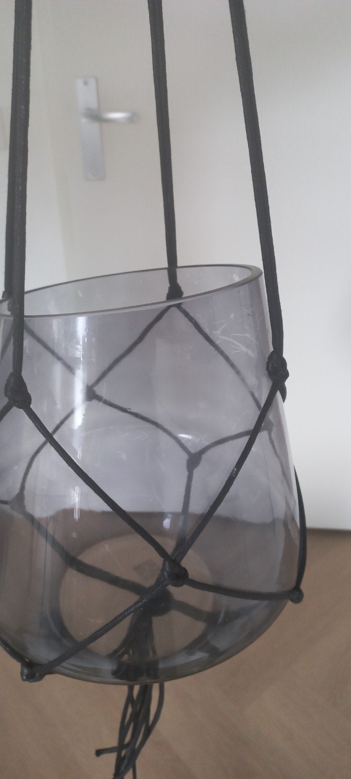 Leren macramé plantenhanger met gerookt glazen vaas, Ophalen, Gebruikt, Leer, Boho