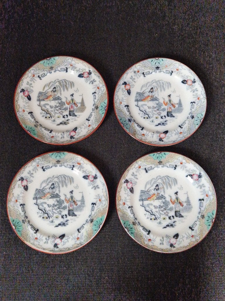 4x Petrus Regout Maastricht bordjes Decor"TIMOR" Diam; 21cm, Ophalen of Verzenden