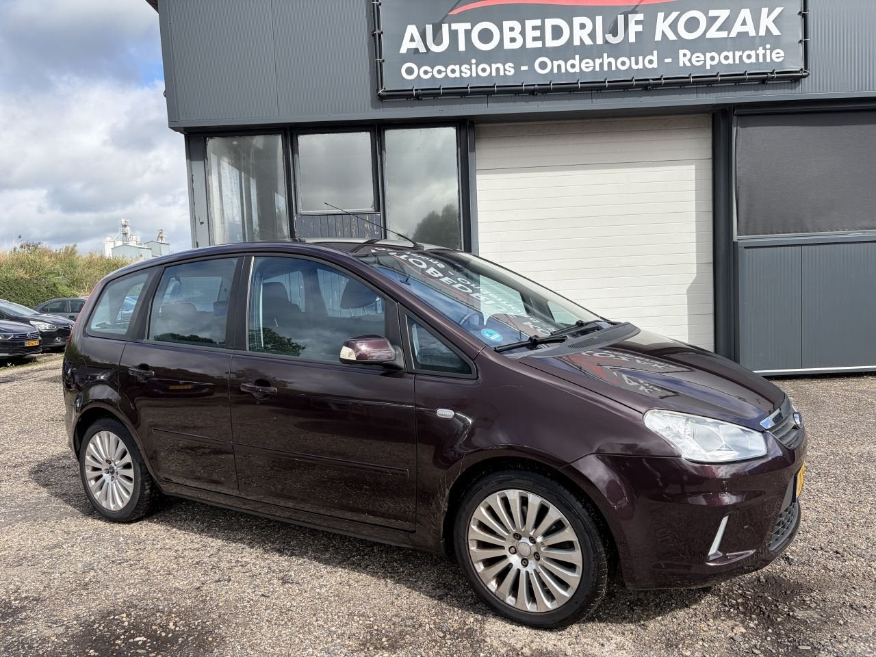 Ford C-MAX 2.0-16V Titanium AUTOMAAT AIRCO PDC CRUISE, Auto's, Automaat, 145 pk, Bedrijf, 66 €/maand
