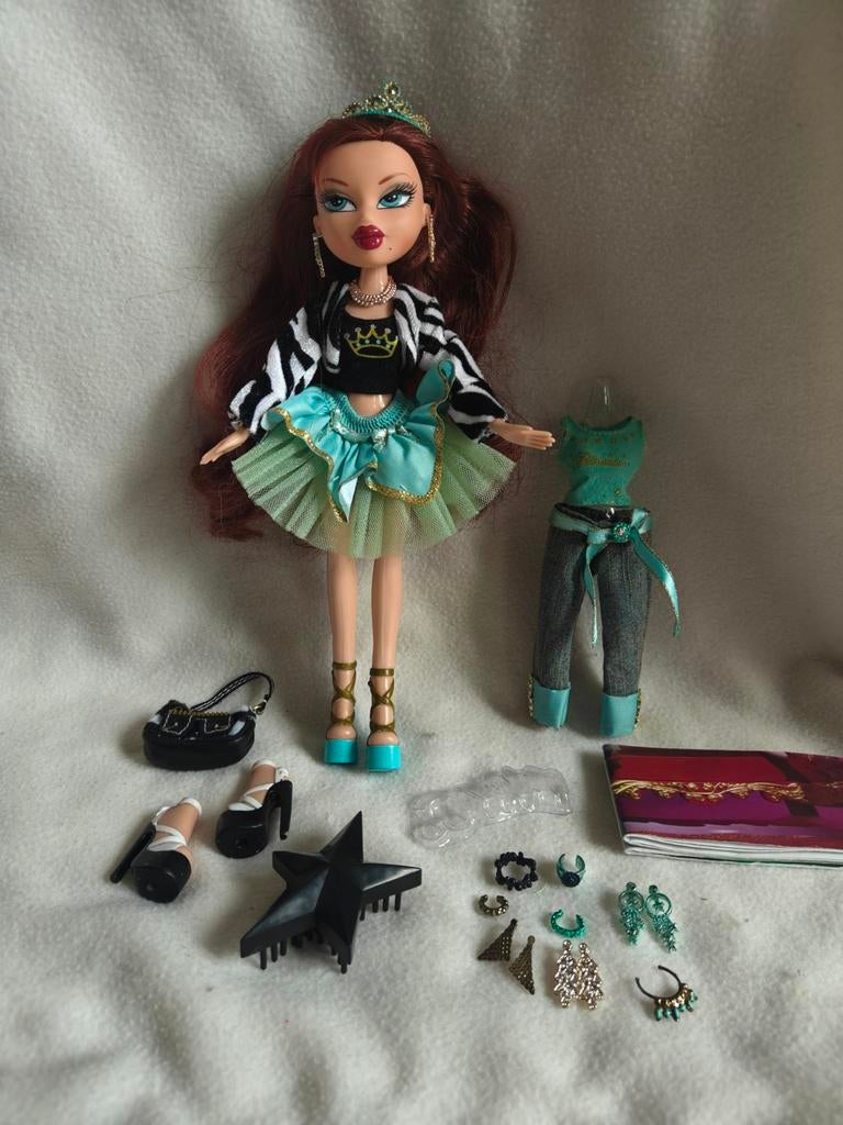 Bratz Princess Roxxi, Verzamelen, Poppen, Ophalen of Verzenden, Zo goed als nieuw, Pop