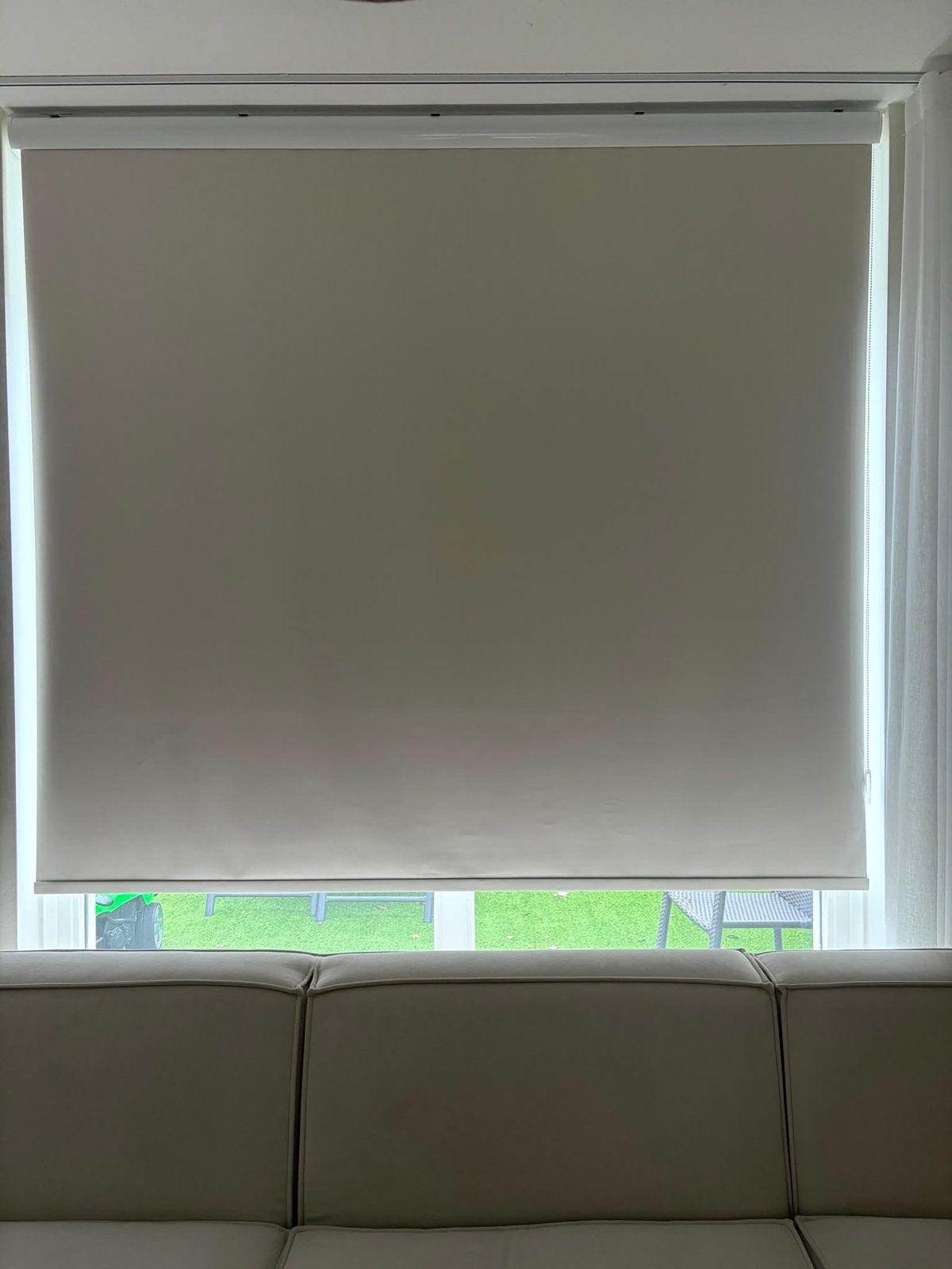 Verduisterend rolgordijn beige 195x260 cm - Zo goed als nieu, Ophalen, Zo goed als nieuw, Beige