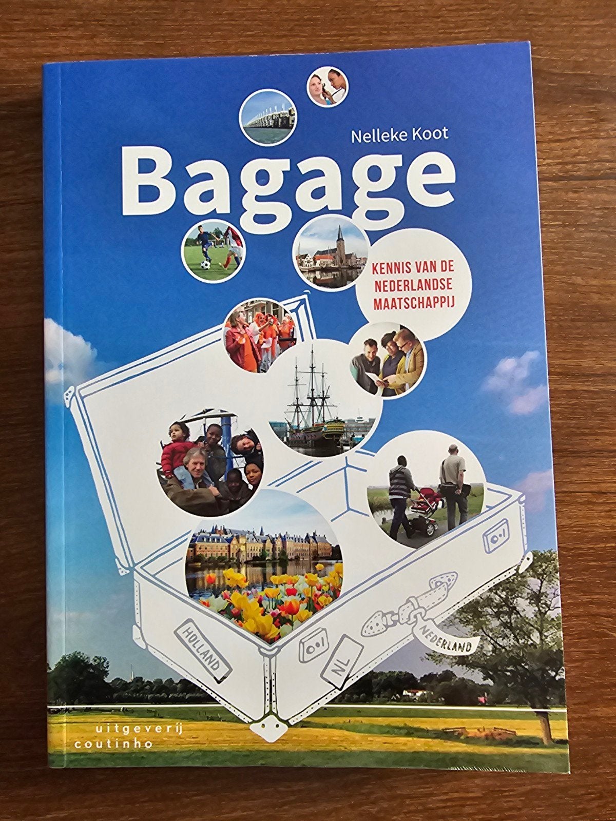 Bagage + ongebruikte online licentie | KNM Inburgering, Nieuw, Ophalen of Verzenden, Nederland, Nelleke Koot