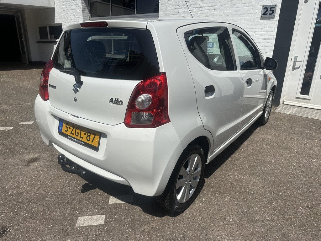 Suzuki Alto 1.0 Celebration EASSS /Nieuwe apk bij aflevering, Auto's, Voorwielaandrijving, Euro 5, Stof, Gebruikt