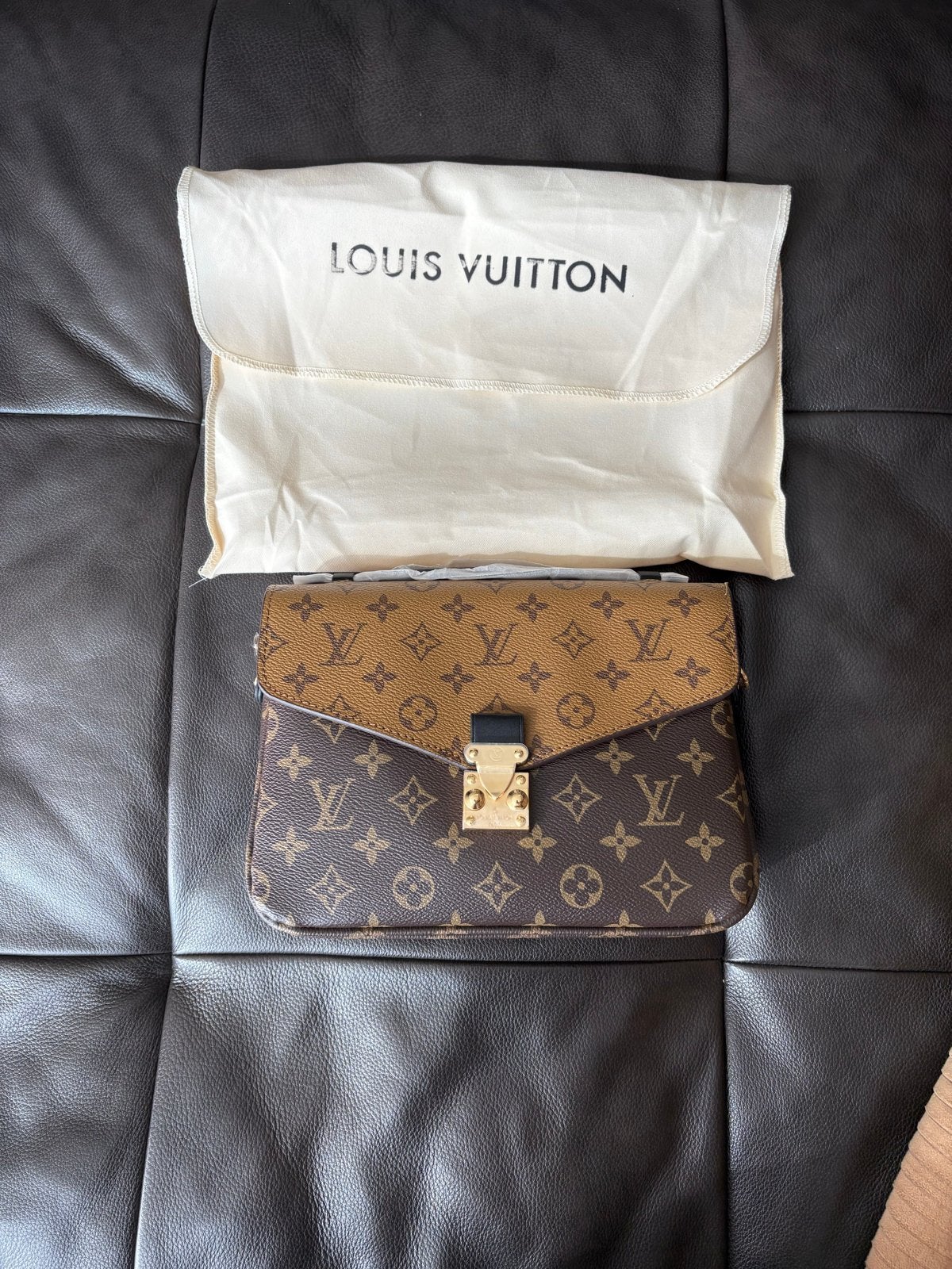 Louis Vuitton Pochette Metis Monogram Reverse, Ophalen of Verzenden, Zo goed als nieuw, Bruin, Schoudertasje