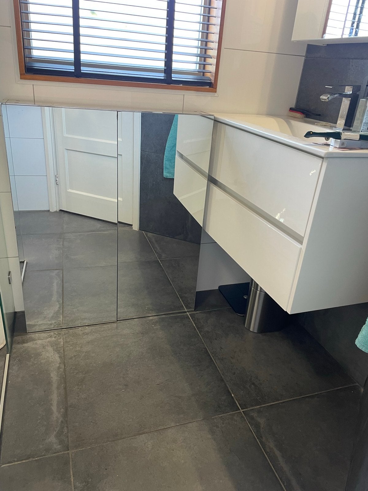 IKEA Godmorgon Spiegelkast 80x96x14 met glazen planken, Huis en Inrichting, Ophalen, 50 tot 100 cm, Minder dan 25 cm, Minder dan 100 cm