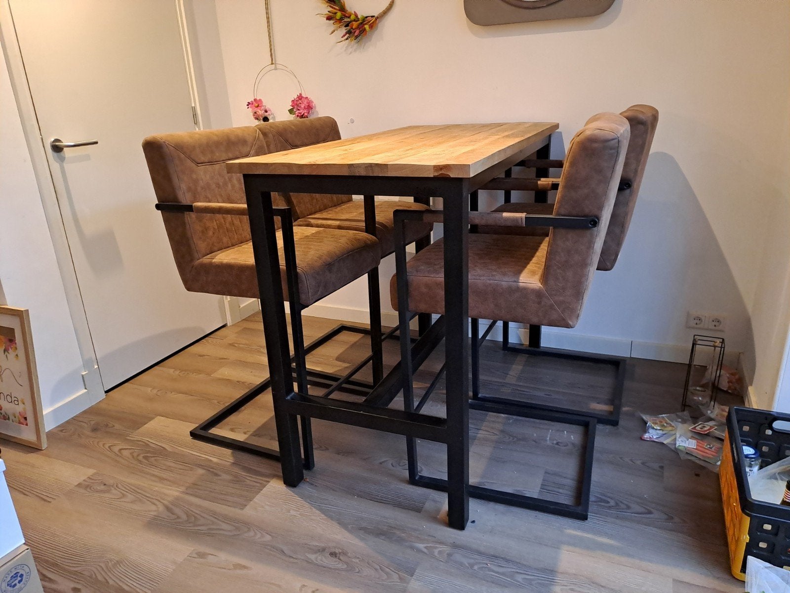 Tafel met stoelen te koop, Ophalen, Zo goed als nieuw