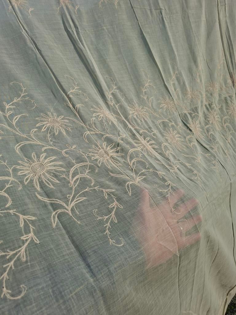 Antieke vitrage met subtiele bloemen, Antiek en Kunst, Antiek | Kleden en Textiel, Ophalen of Verzenden