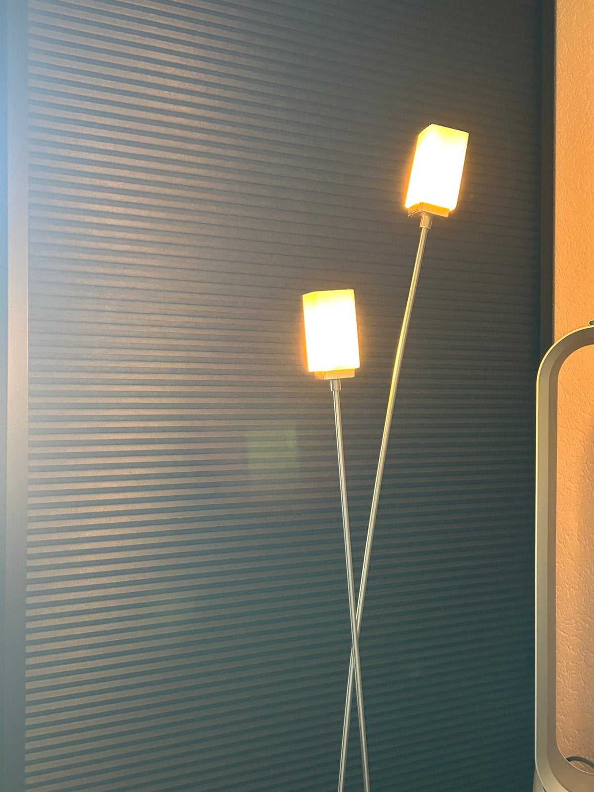 Zeer mooie lamp, Huis en Inrichting, Lampen | Vloerlampen, Ophalen, 100 tot 150 cm, Glas, Modern, strak