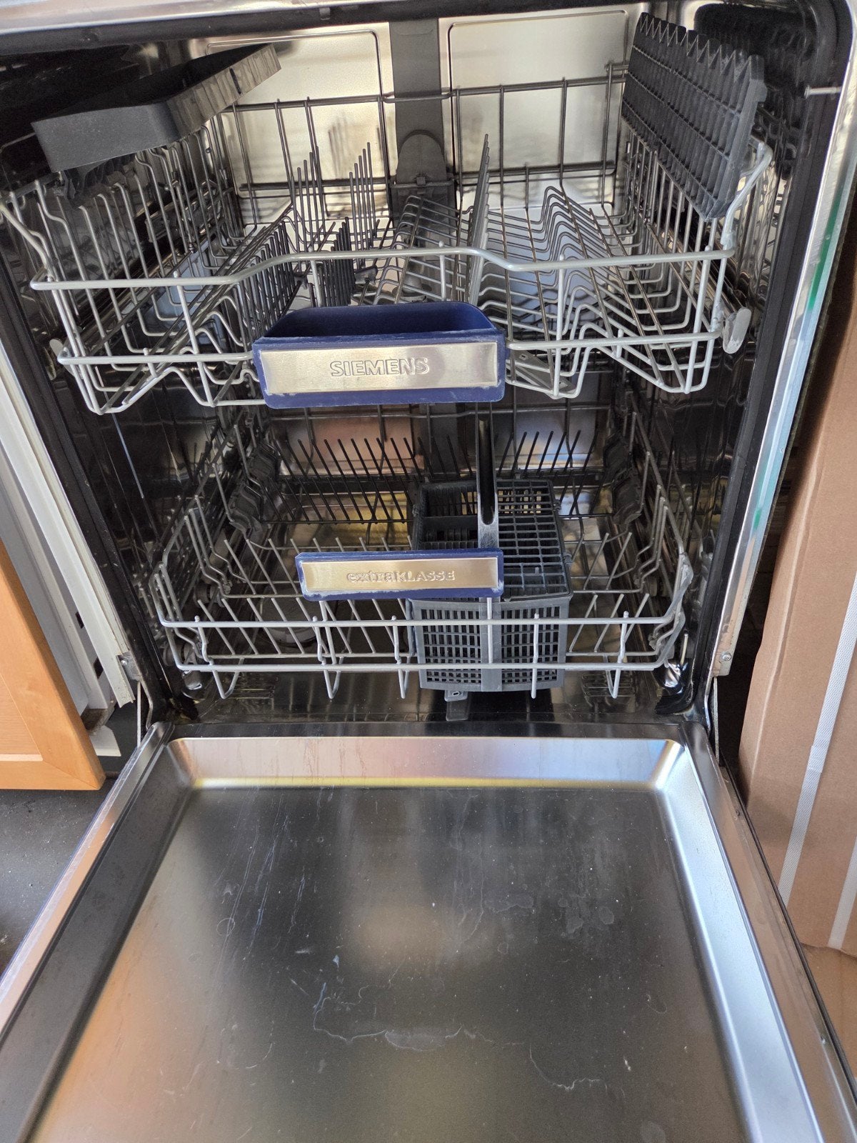 Gratis Siemens inbouw vaatwasser, Ophalen, Gebruikt, Inbouw, Minder dan 85 cm