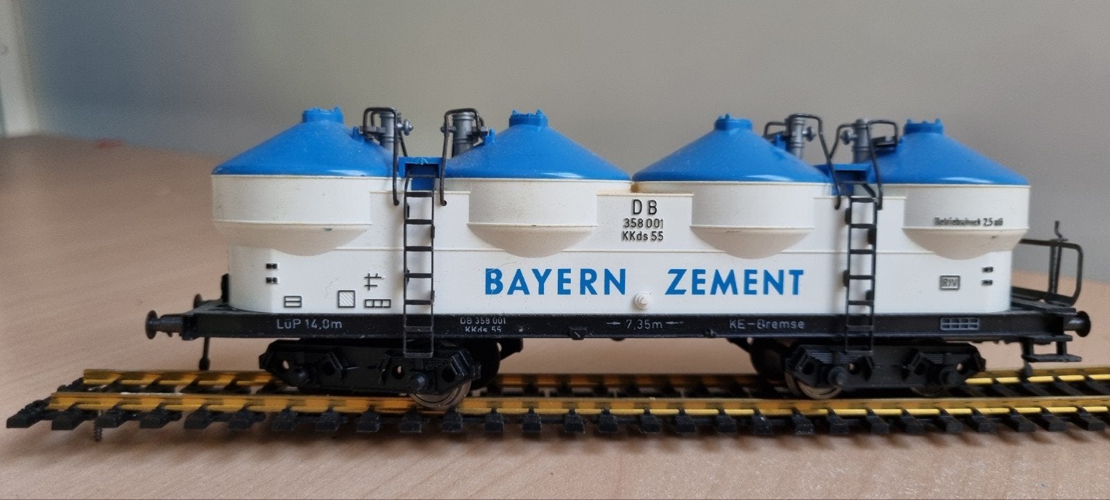 Fleischmann silowagon Bayern Zement DB, Hobby en Vrije tijd, Modeltreinen | H0, Gebruikt, Gelijkstroom, Fleischmann, Wagon