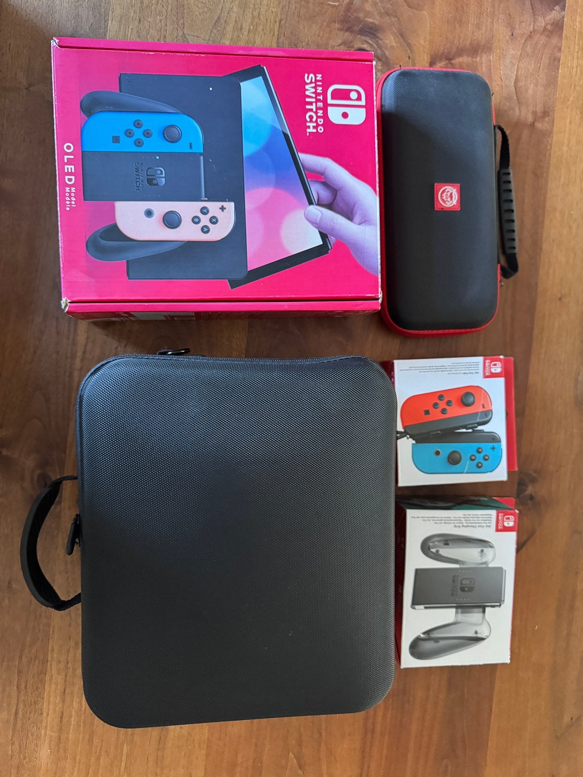 Nintendo Switch OLED Compleet Pakket, Ophalen, Zo goed als nieuw, Met 2 controllers, Switch OLED