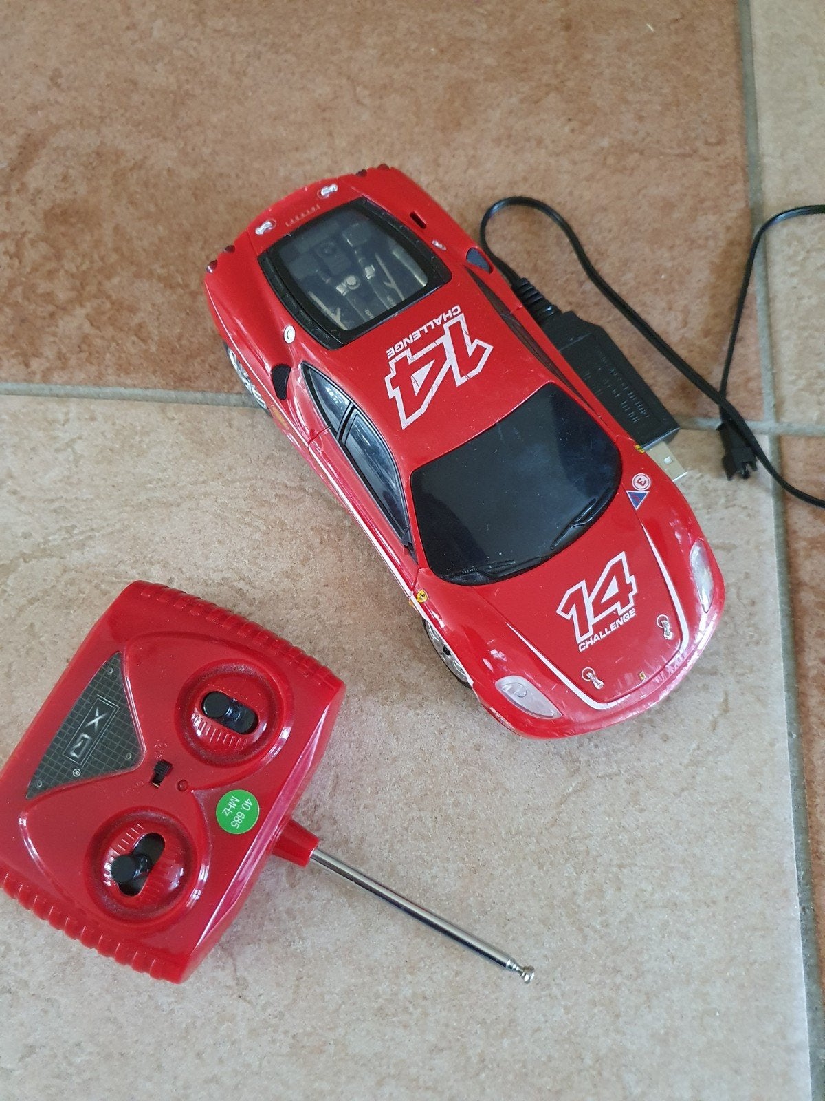 Rode RC Ferrari Challenge 14 met afstandsbediening, Elektro, Gebruikt, Ophalen of Verzenden, Auto onroad