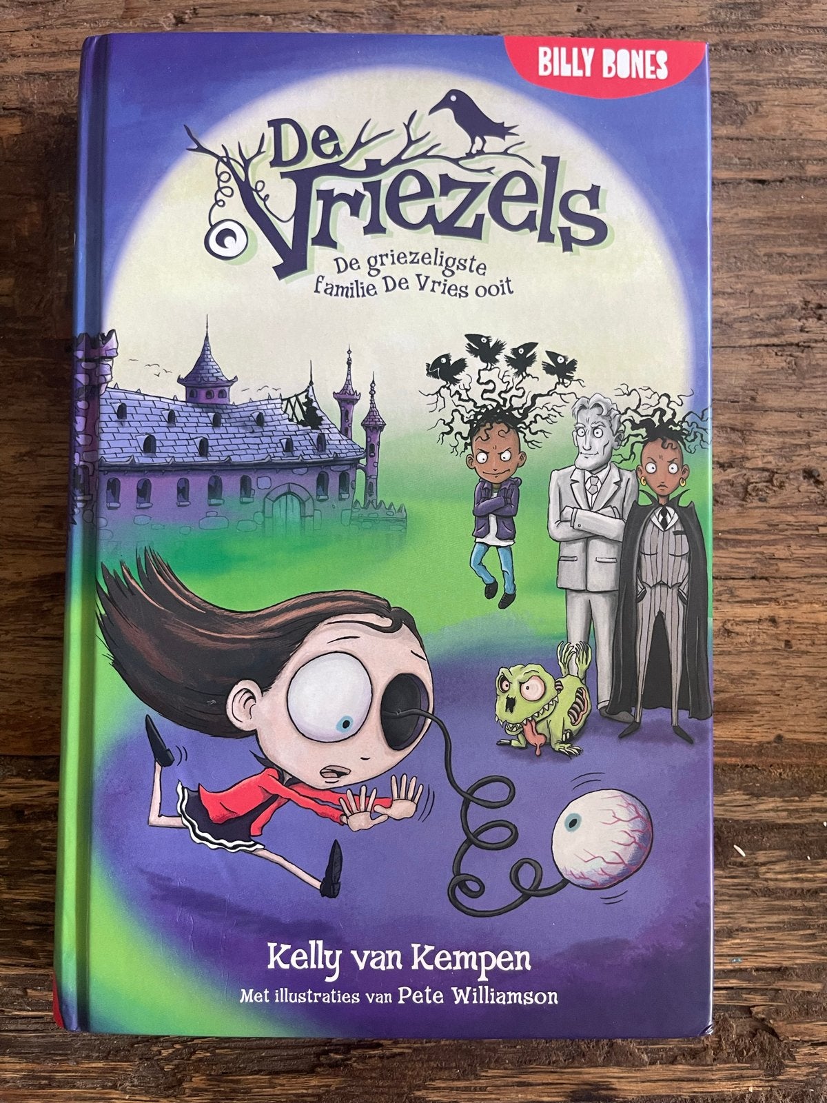 De Vriezels - De griezeligste familie De Vries ooit, Ophalen of Verzenden, Zo goed als nieuw, Fictie