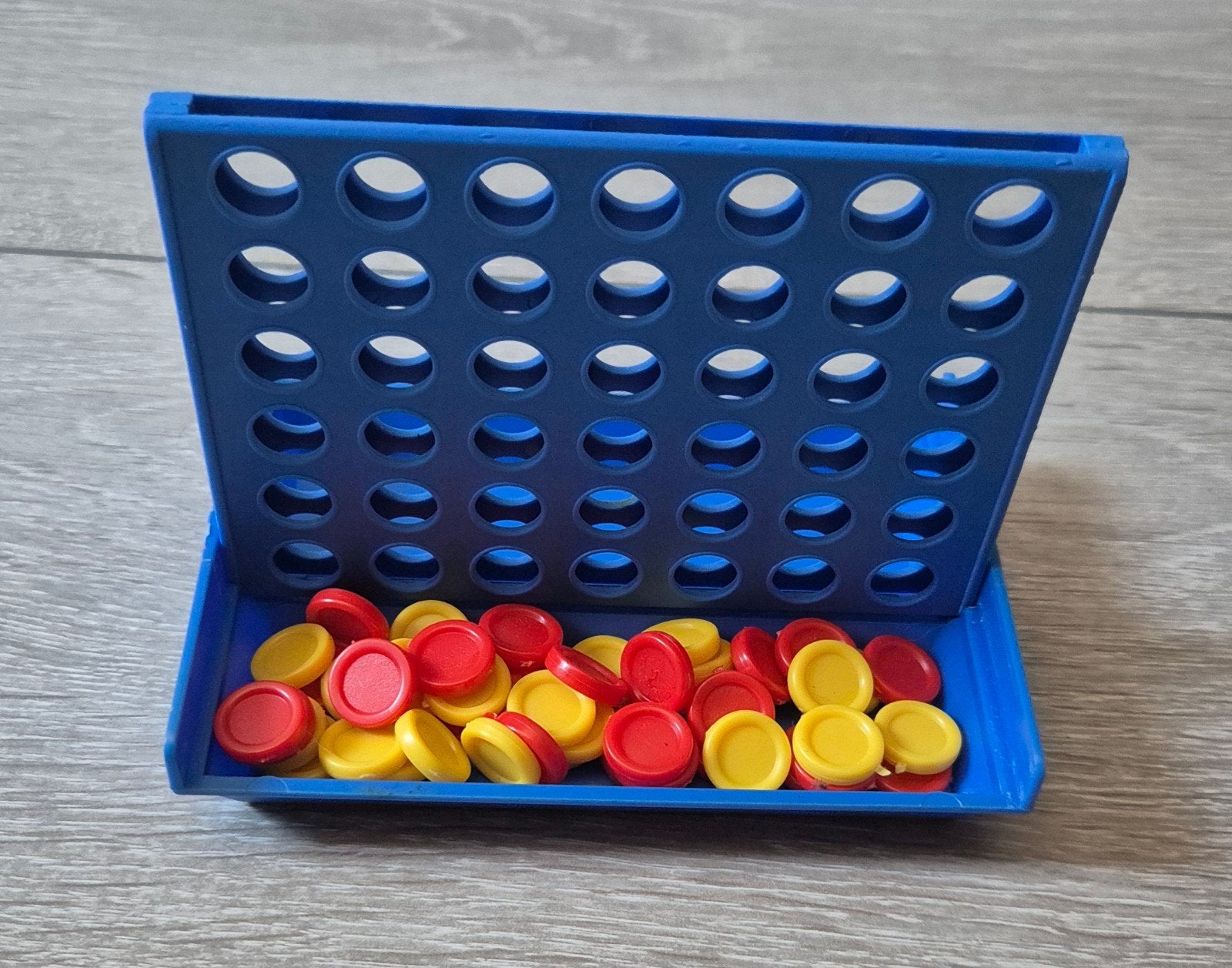 Reisspelletje vier op een rij, Hobby en Vrije tijd, Ophalen of Verzenden