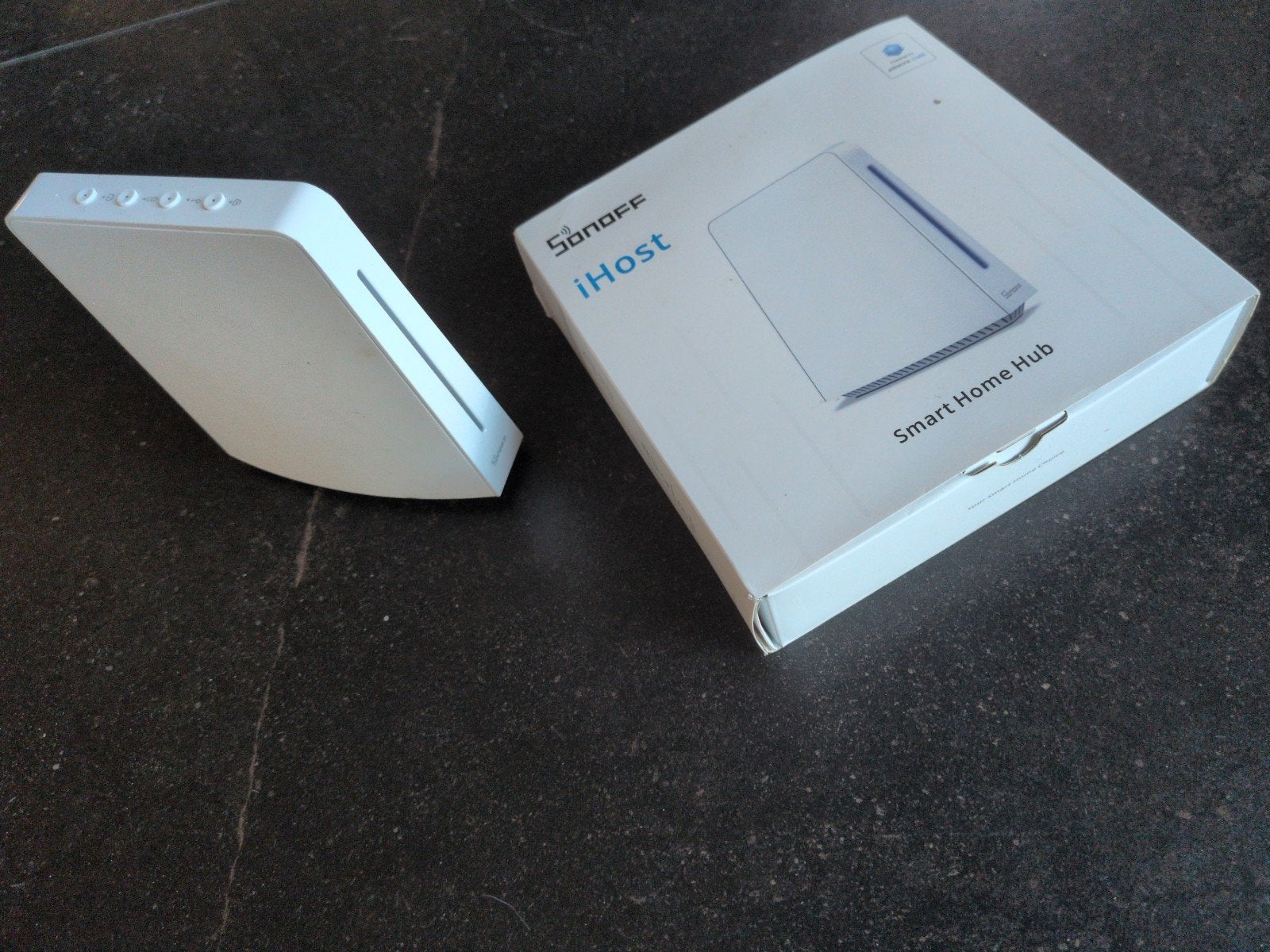 Sonoff iHost Smart Home Hub - Zo goed als nieuw, Ophalen of Verzenden, Zo goed als nieuw