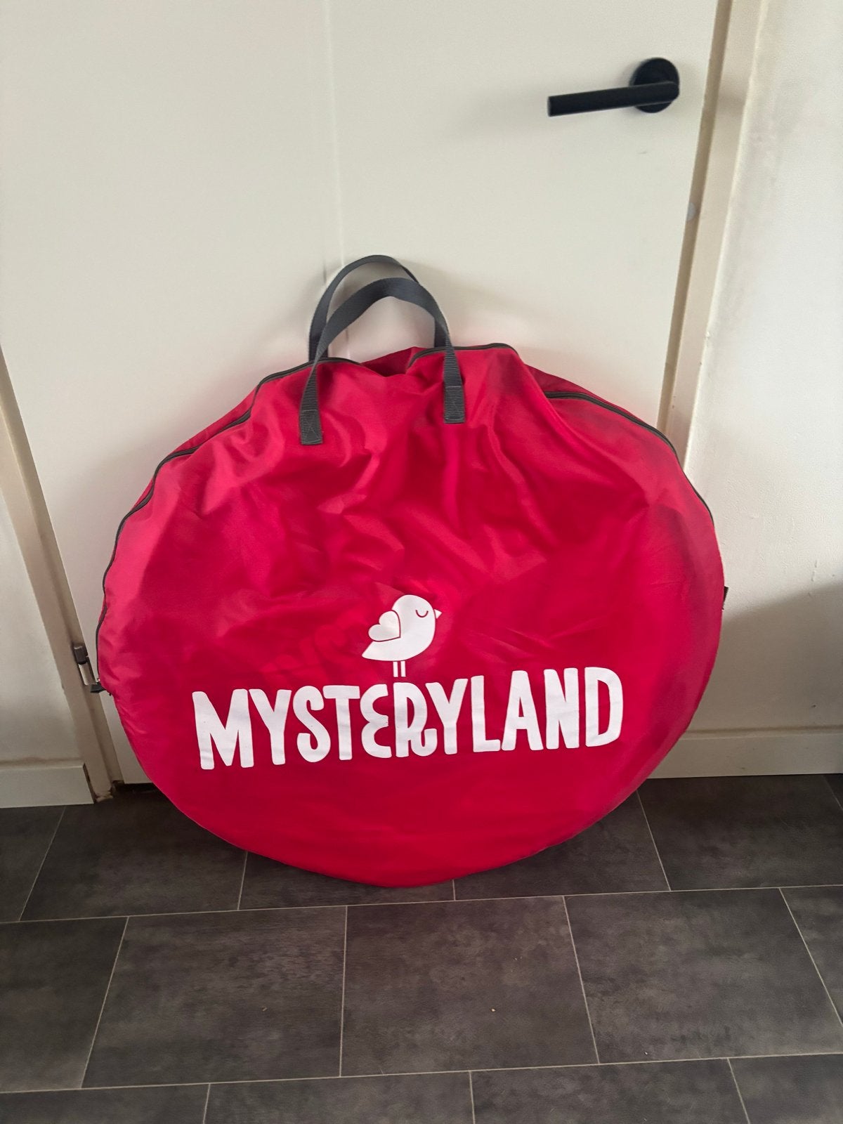 Mysteryland pop-up tent rood, 2-3 persoons, zeer goede staat, Caravans en Kamperen, Tenten, Ophalen of Verzenden, Zo goed als nieuw