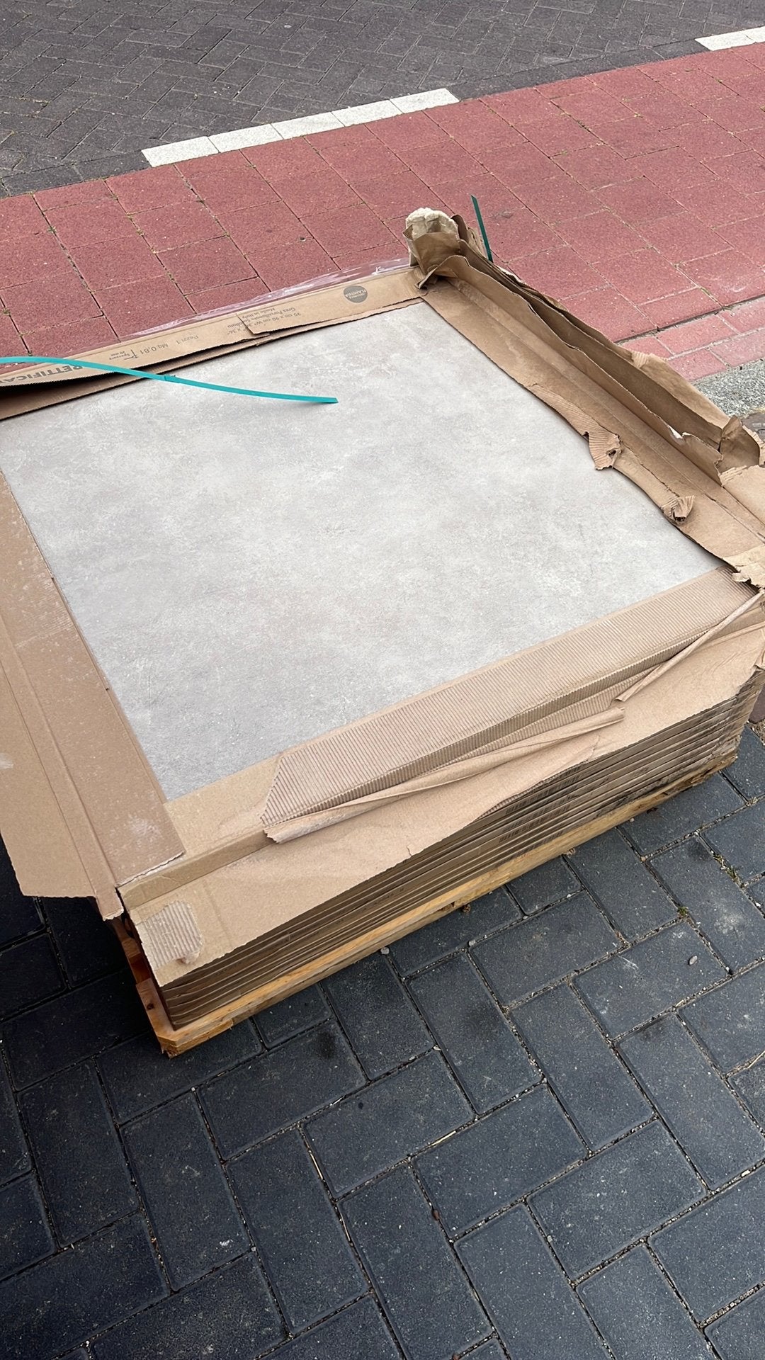 +/- 13 m2 keramische buitentegel 90x90x2 cm (16 stuks), Doe-het-zelf en Verbouw, Tegels, Ophalen, 60 cm of meer, Zo goed als nieuw