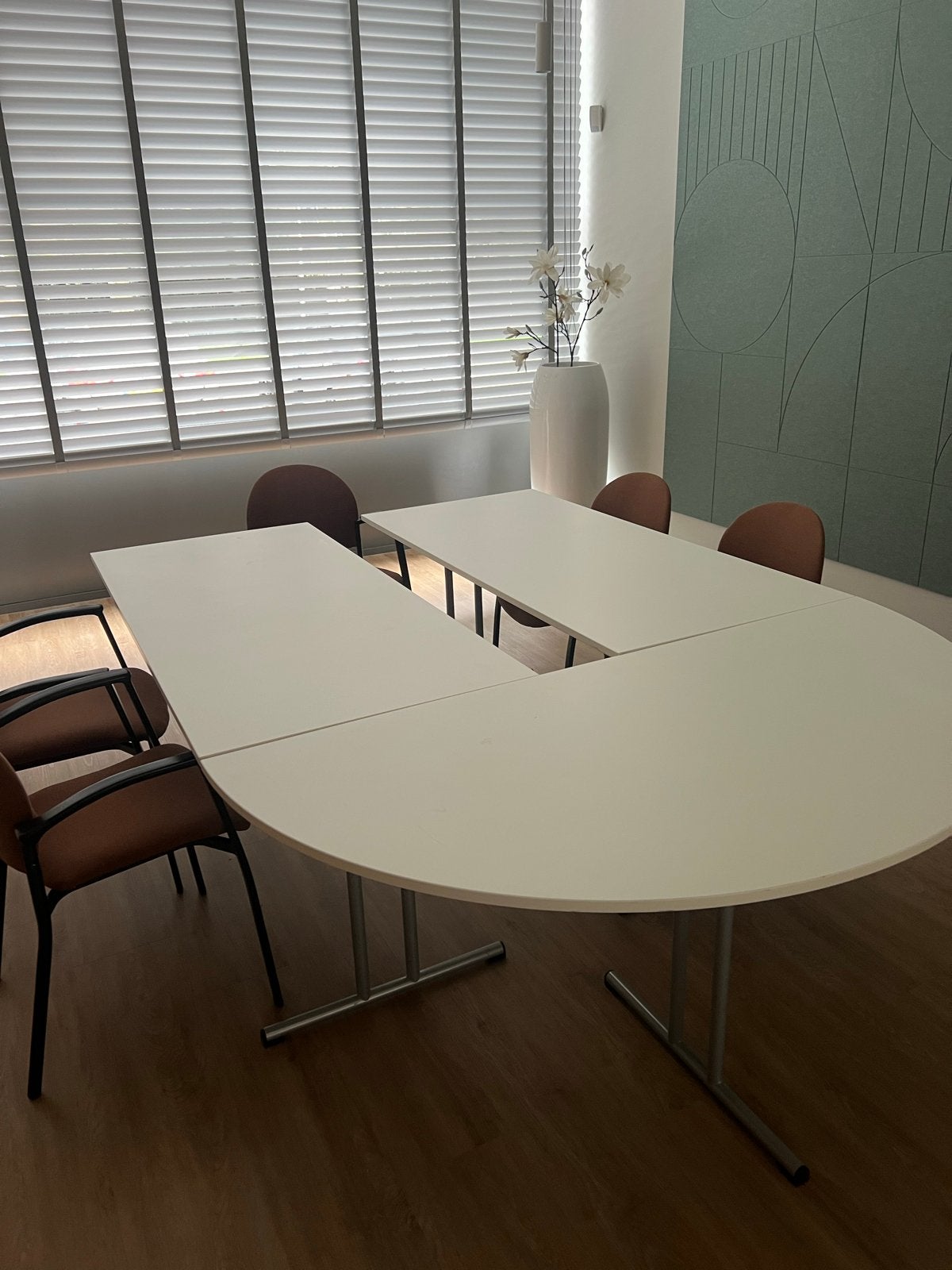 Modulaire Vergadertafels - 6 Rechthoekige, 2 Halfronde, Ophalen, Gebruikt
