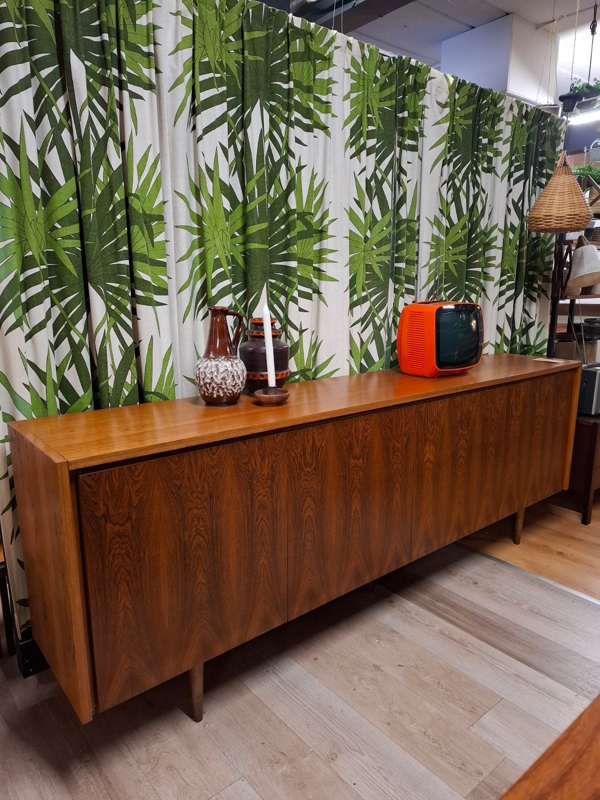 vintage lowboard sideboard teak kast wandkast wandmeubel, .., Met deur(en), Vintage mid century design jaren 60 70, Zo goed als nieuw