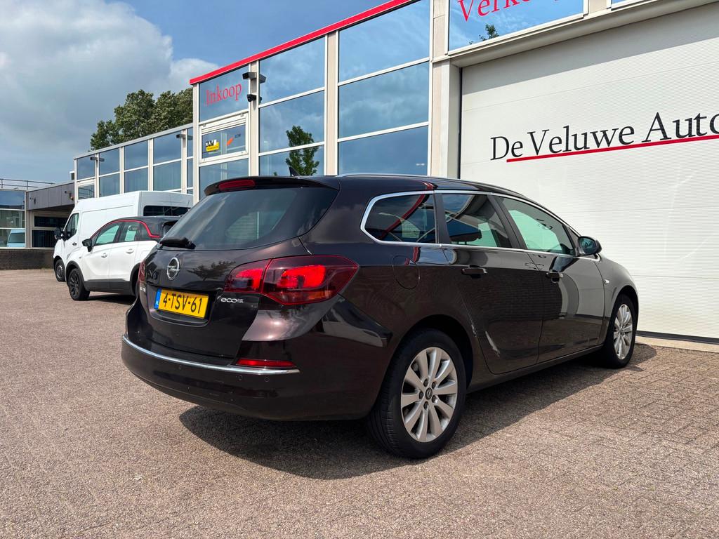 Opel Astra Sports Tourer 1.6 CDTi Cosmo, Auto's, Voorwielaandrijving, Gebruikt, 4 cilinders, Bruin