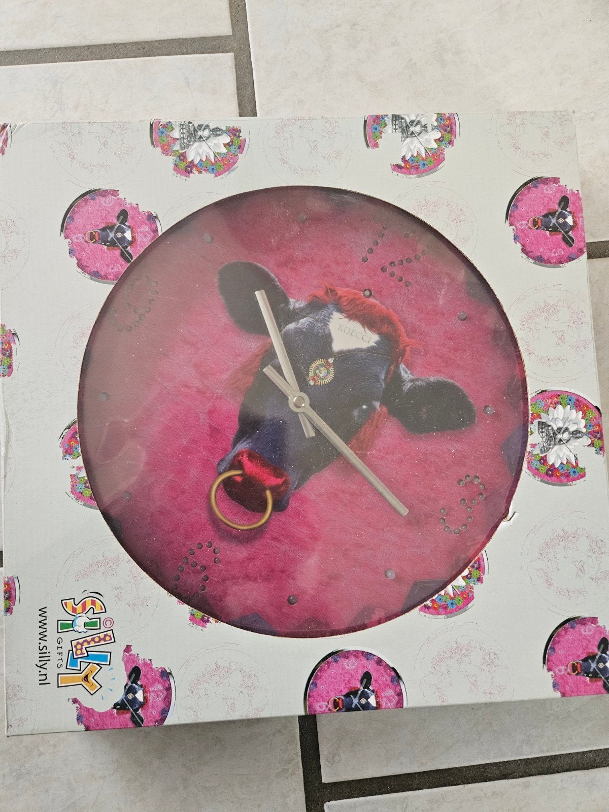 Silly Gifts Wandklok Koe Roze - Nieuw in Doos, Wandklok, Nieuw, Ophalen of Verzenden, Roze
