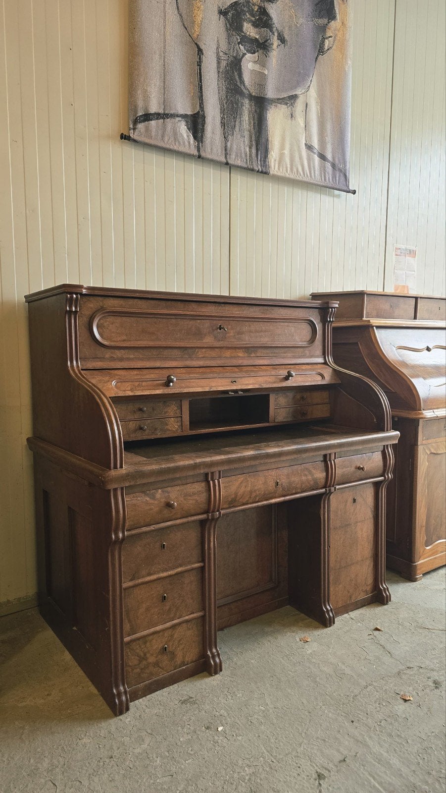 Foto 5 van Antiek rolluik bureau - Prachtig houten schrijfbureau