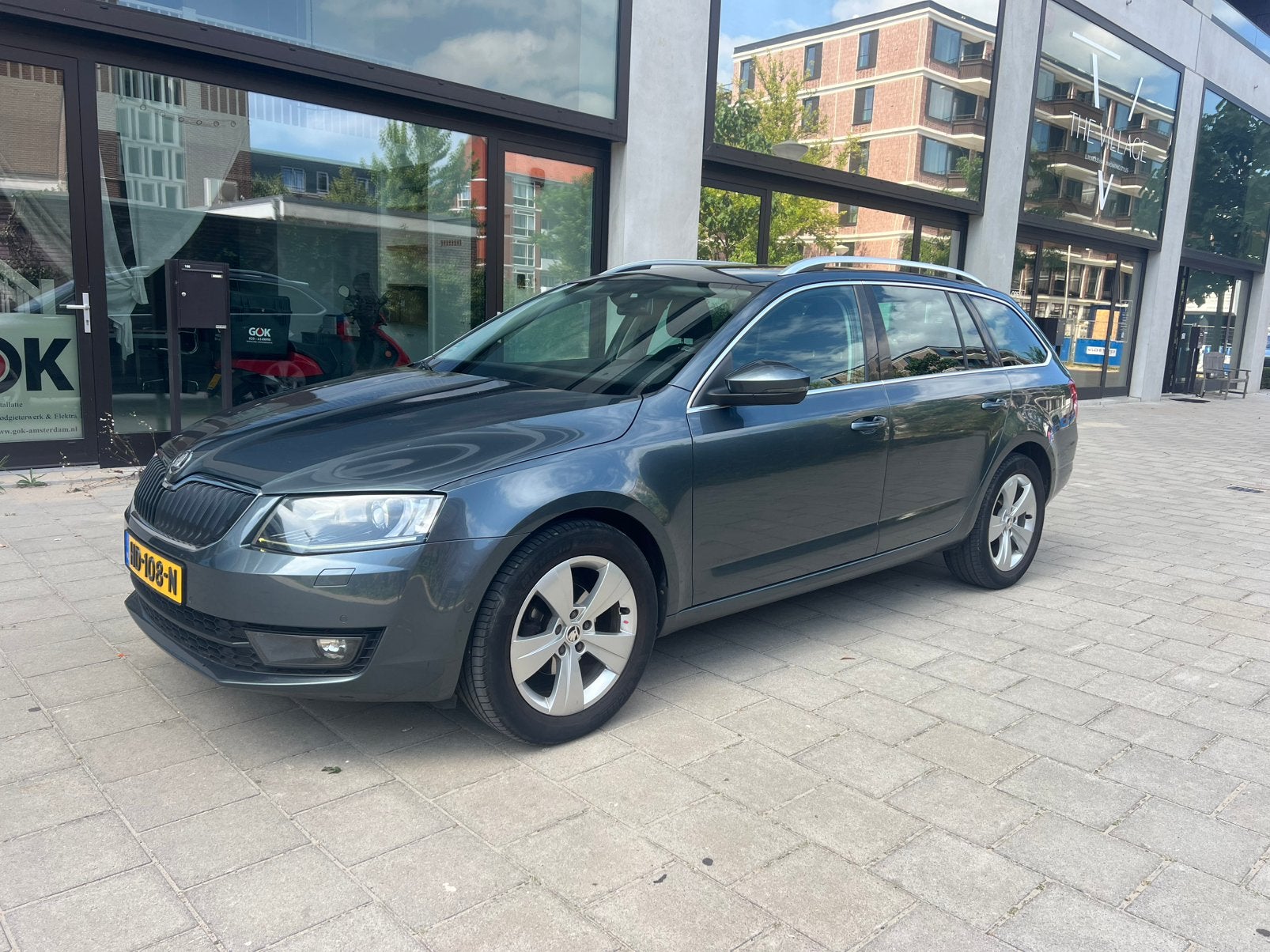 Skoda Octavia 1.6 TDI 81KW Greenline Combi 2015 Grijs, Auto's, Voorwielaandrijving, 1227 kg, 4 cilinders, Origineel Nederlands